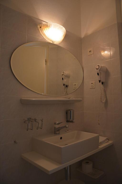 Hotel Villa Selva Лугано Номер фото
