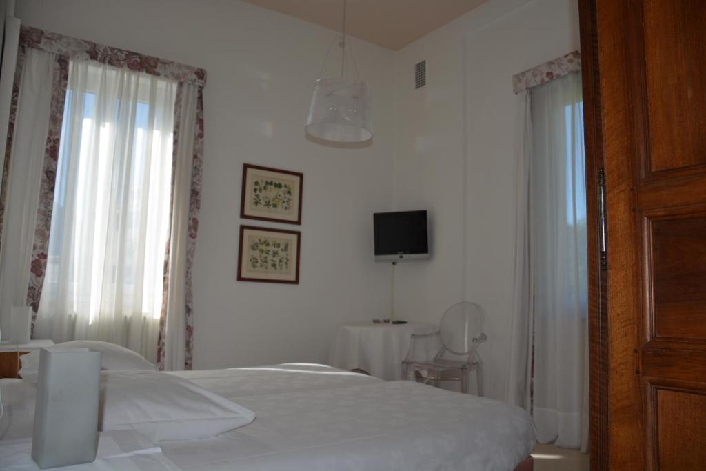 Hotel Villa Selva Лугано Номер фото